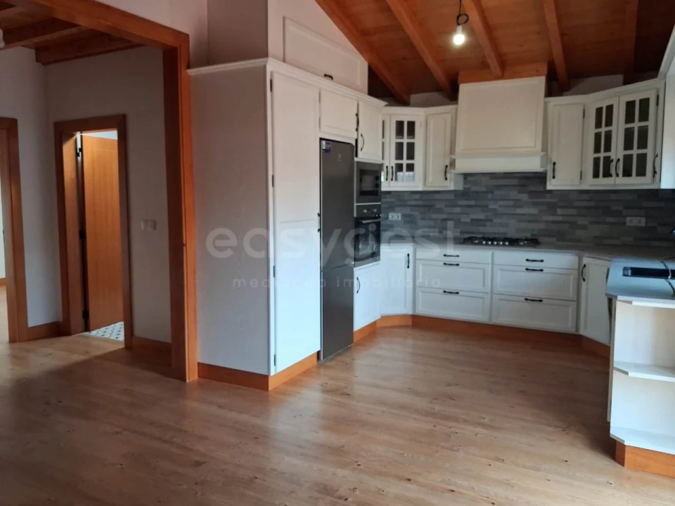 Moradia T1 para Venda em São Bartolomeu dos Galegos e Moledo Foto 13