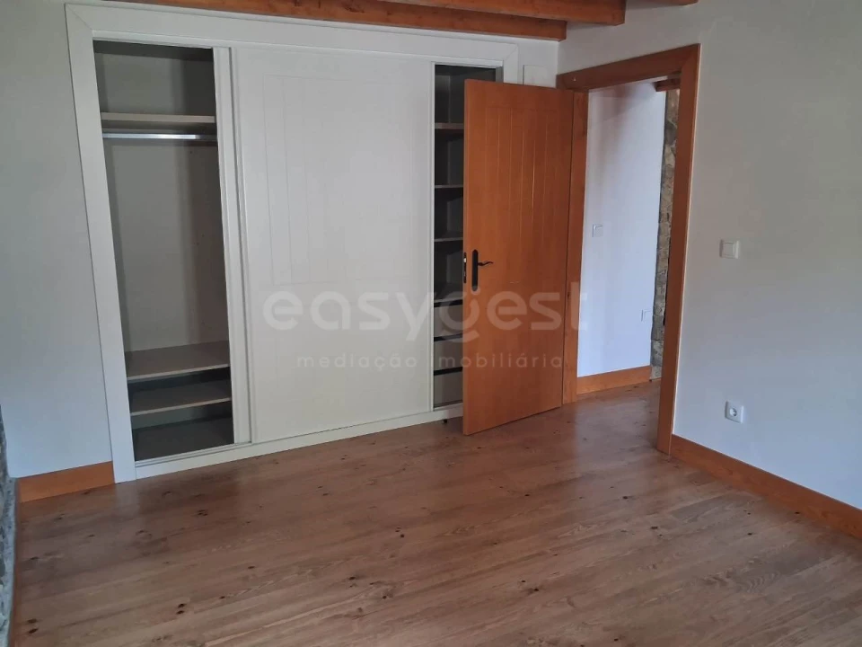 Moradia T1 para Venda em São Bartolomeu dos Galegos e Moledo Foto 14