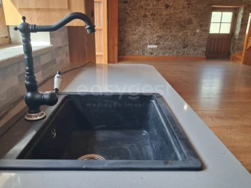 Moradia T1 para Venda em São Bartolomeu dos Galegos e Moledo