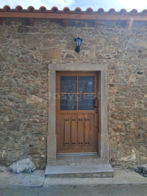 Moradia T1 para Venda em São Bartolomeu dos Galegos e Moledo