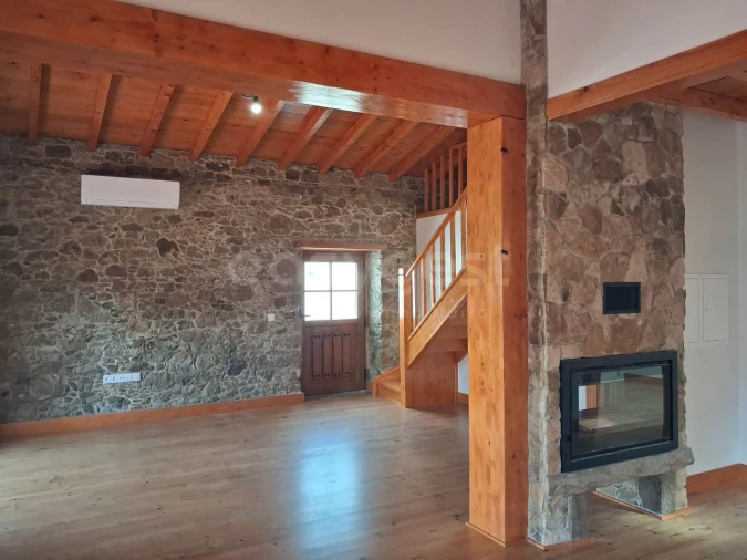 Moradia T1 para Venda em São Bartolomeu dos Galegos e Moledo Foto 8