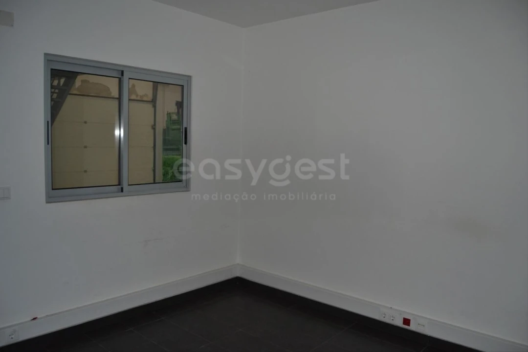 Armazém para Arrendamento em Marrazes e Barosa Foto 6