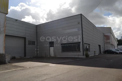 Armazém para Arrendamento em Marrazes e Barosa