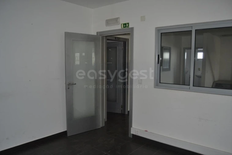 Armazém para Arrendamento em Marrazes e Barosa Foto 7