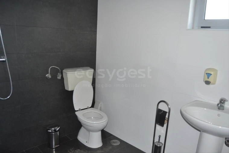 Armazém para Arrendamento em Marrazes e Barosa Foto 15