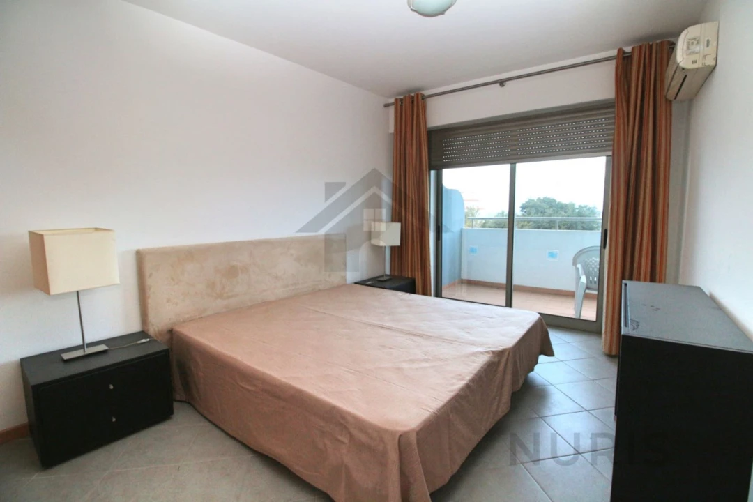 Apartamento T1 para Arrendamento em Portimão Foto 7