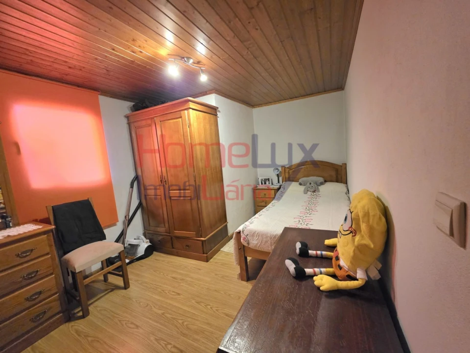 Moradia T4 para Venda em Tarouca e Dálvares Foto 12