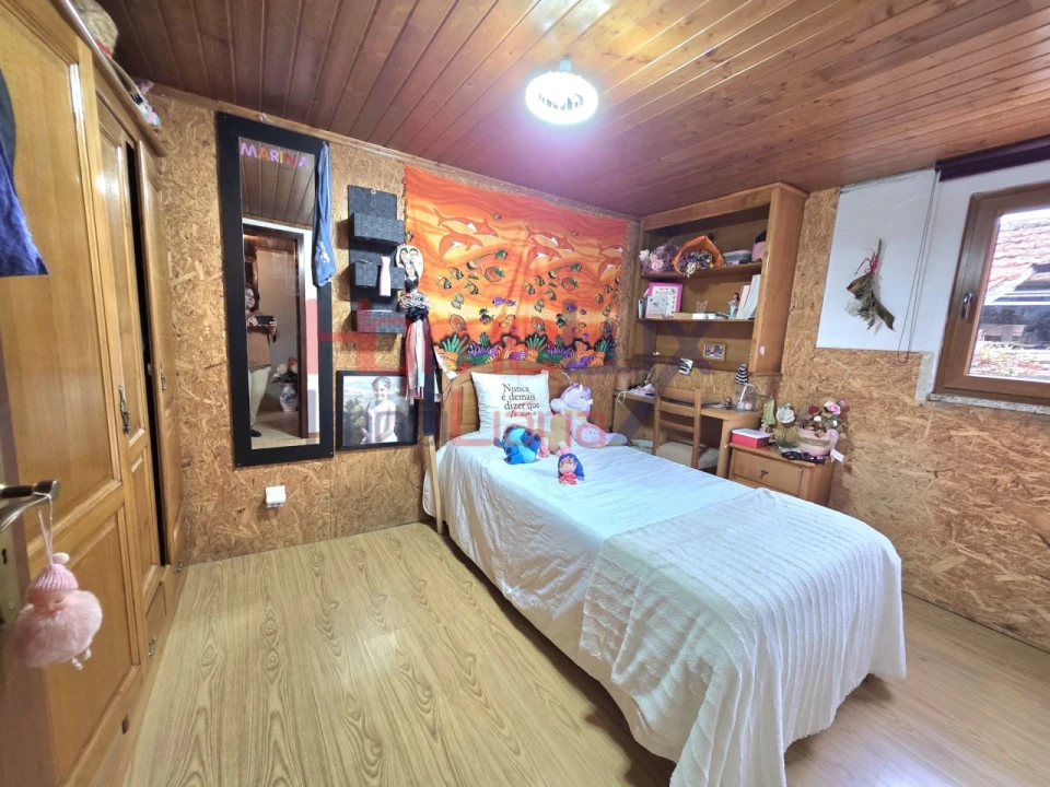 Moradia T4 para Venda em Tarouca e Dálvares Foto 14