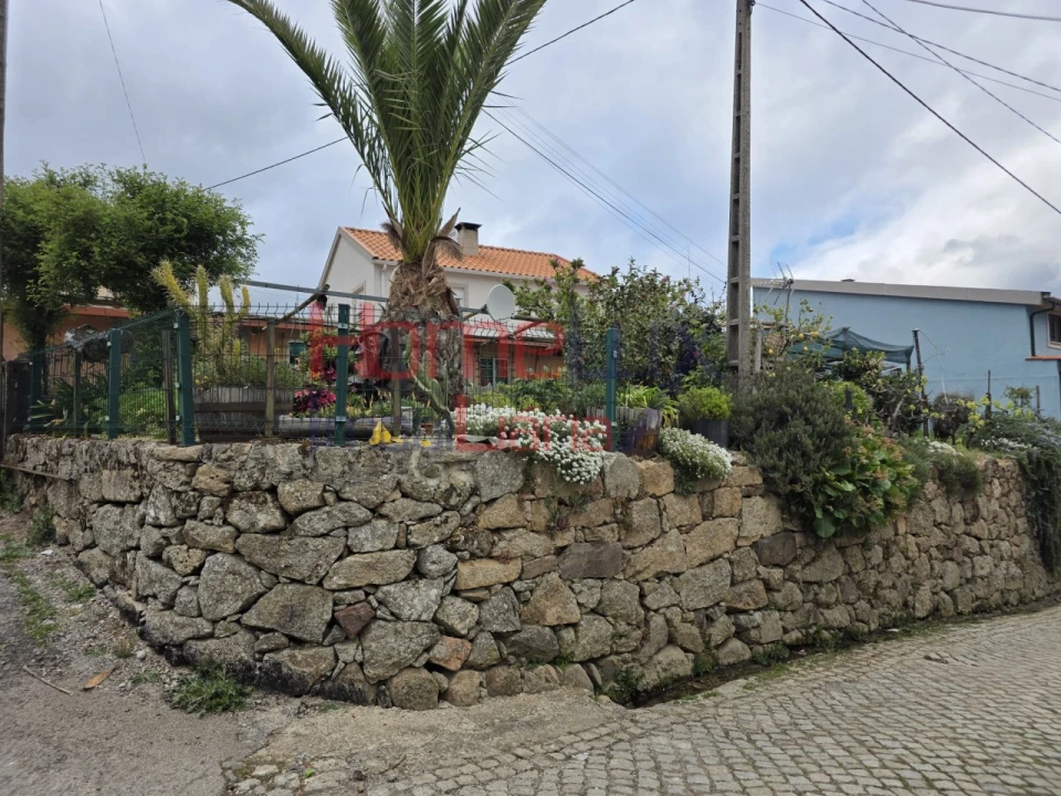 Moradia T4 para Venda em Tarouca e Dálvares Foto 43