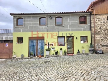 Moradia T4 para Venda em Tarouca e Dálvares