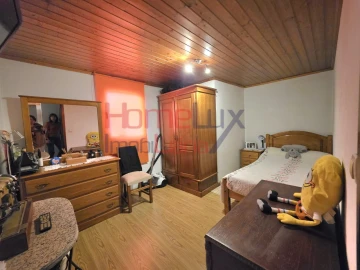 Moradia T4 para Venda em Tarouca e Dálvares