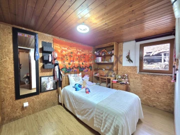 Moradia T4 para Venda em Tarouca e Dálvares