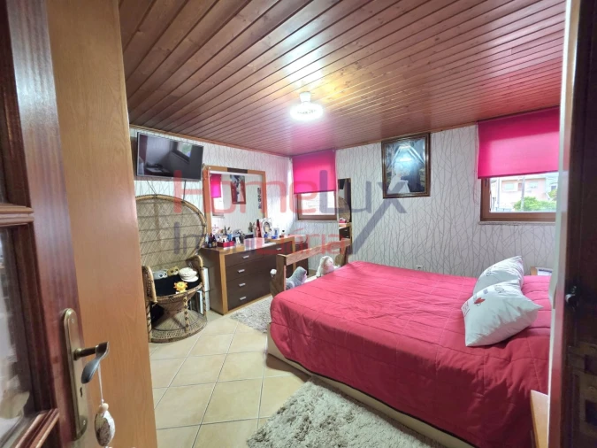 Moradia T4 para Venda em Tarouca e Dálvares Foto 10