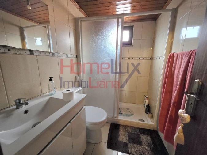 Moradia T4 para Venda em Tarouca e Dálvares Foto 21