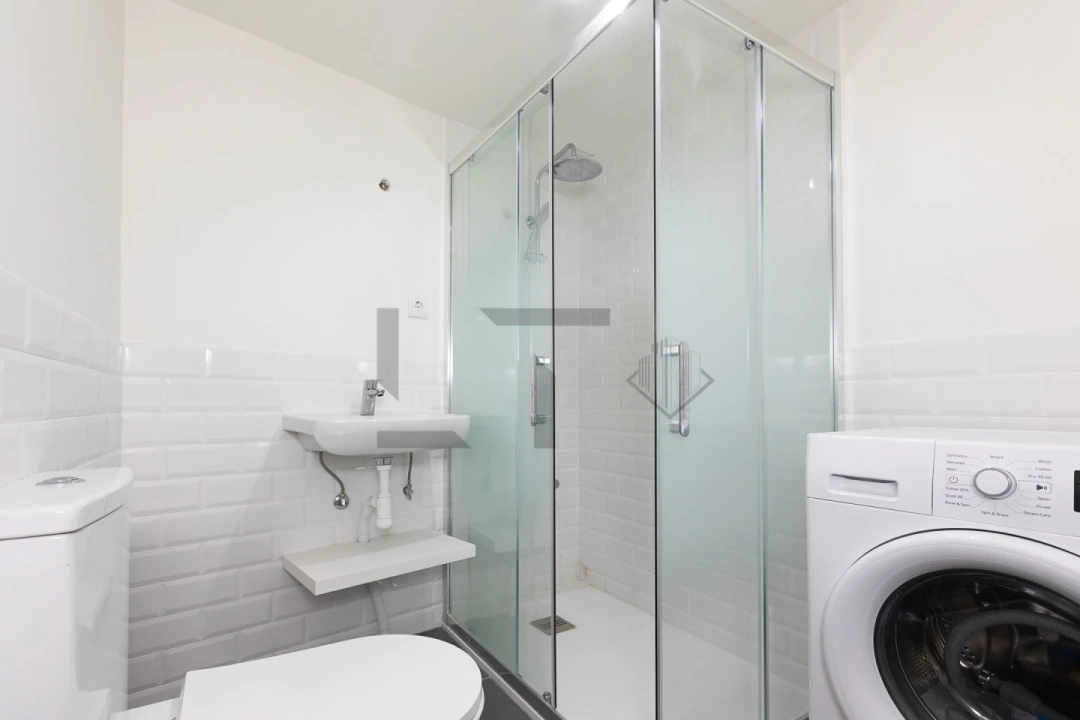 Apartamento T2 para Venda em Santa Maria Maior Foto 9