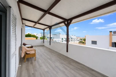 Moradia T5 para Venda em Moncarapacho e Fuseta