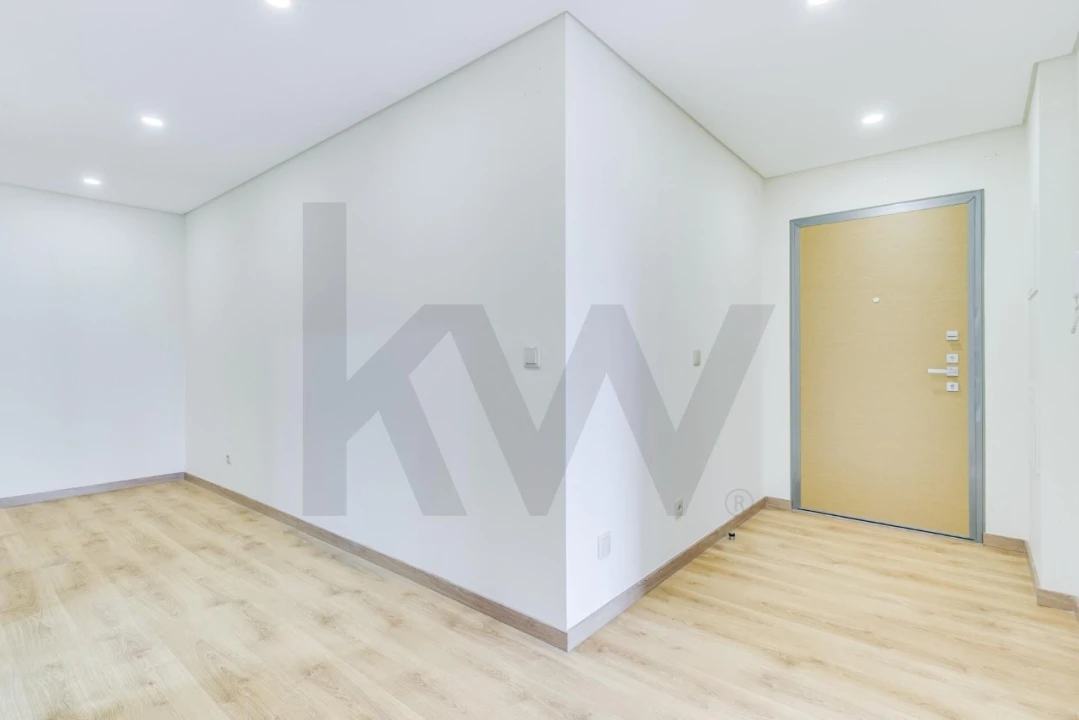 Apartamento T3 para Venda em São Domingos de Benfica Foto 21