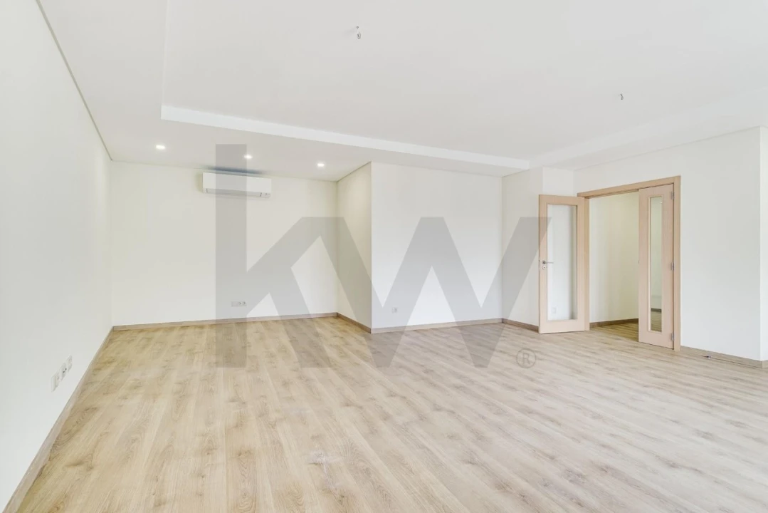 Apartamento T3 para Venda em São Domingos de Benfica Foto 23