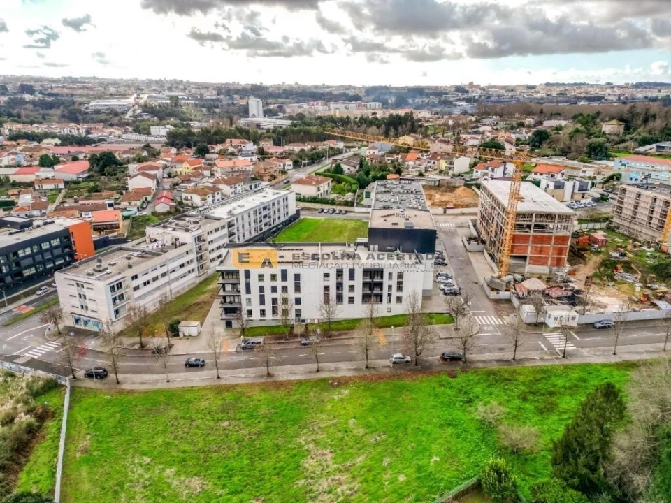 Apartamento T1 para Venda em Cidade da Maia Foto 12