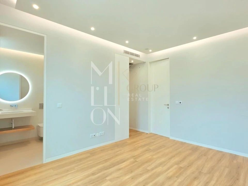 Moradia T4 para Venda em Estreito da Calheta Foto 29