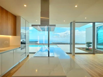 Moradia T4 para Venda em Estreito da Calheta