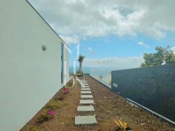 Moradia T4 para Venda em Estreito da Calheta