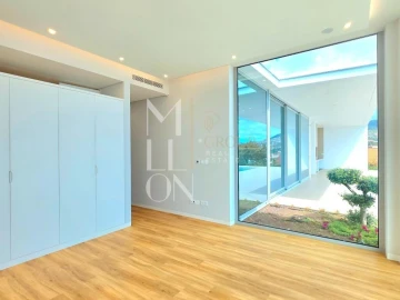 Moradia T4 para Venda em Estreito da Calheta