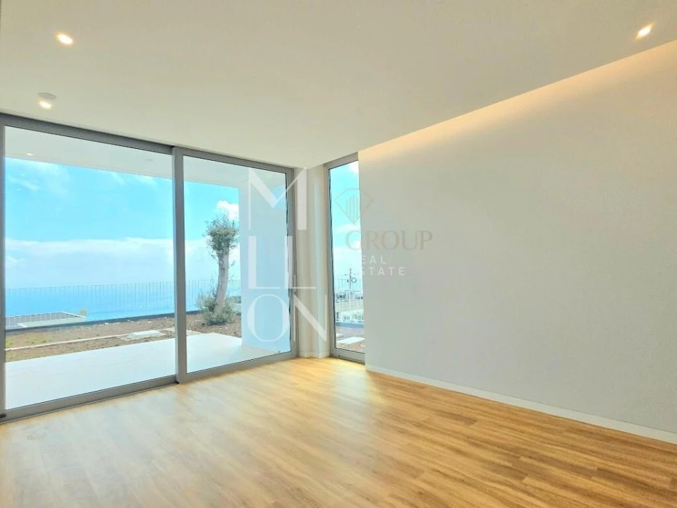 Moradia T4 para Venda em Estreito da Calheta Foto 41