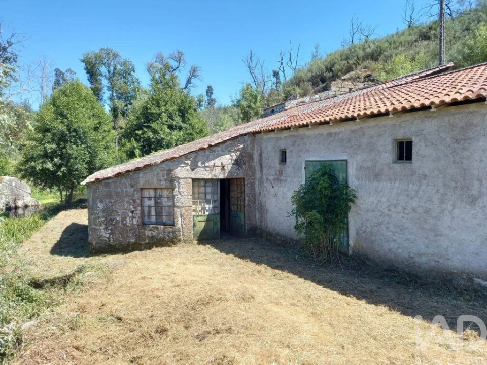 Prédio para Venda em Travanca de Lagos Foto 6