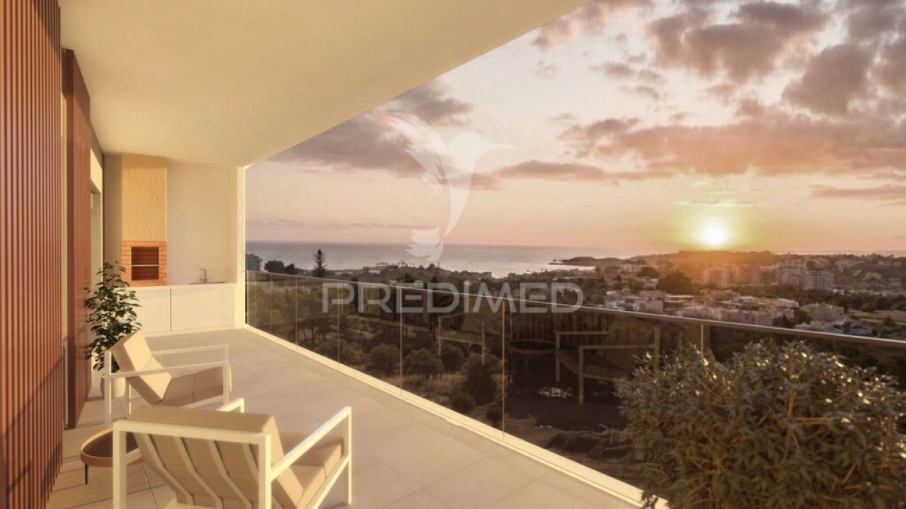 Apartamento T3 para Venda em Portimão Foto 1