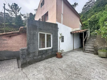 Moradia T1 para Venda em Ribeira da Janela