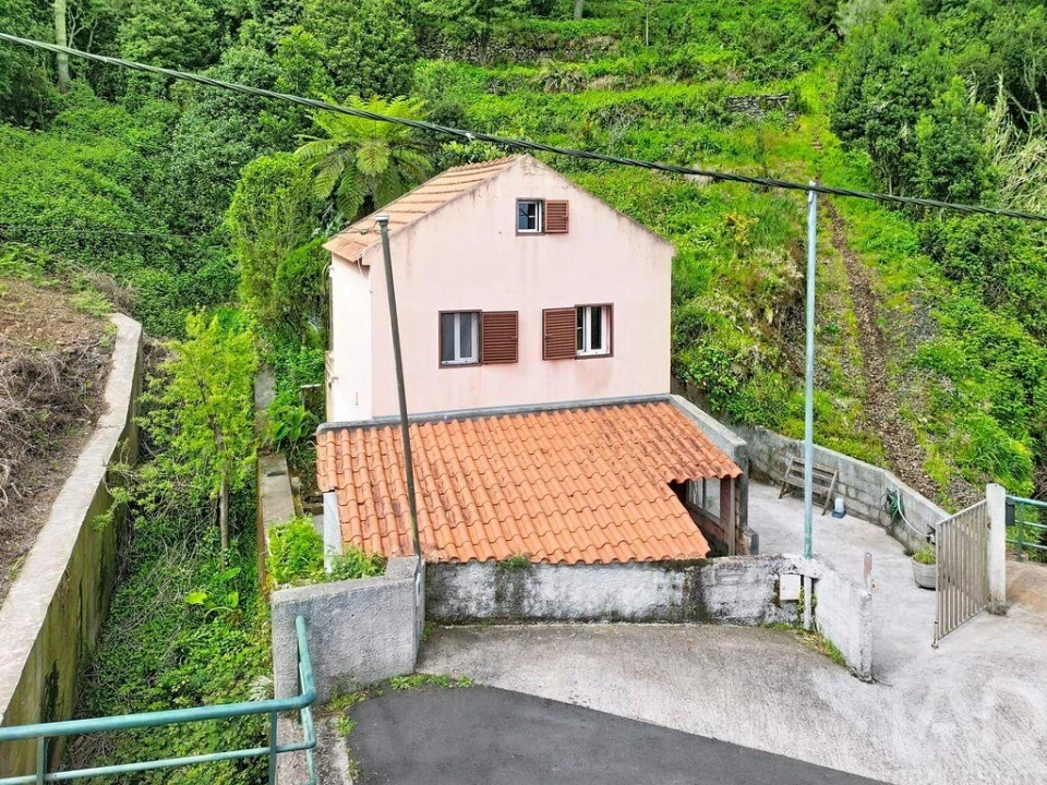 Moradia T1 para Venda em Ribeira da Janela Foto 3