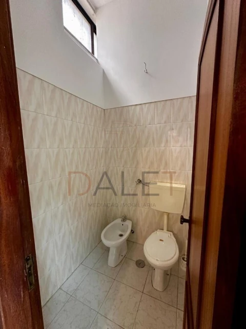 Loja para Venda em Cacém e São Marcos