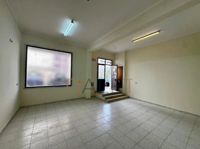 Loja para Venda em Cacém e São Marcos Foto 9