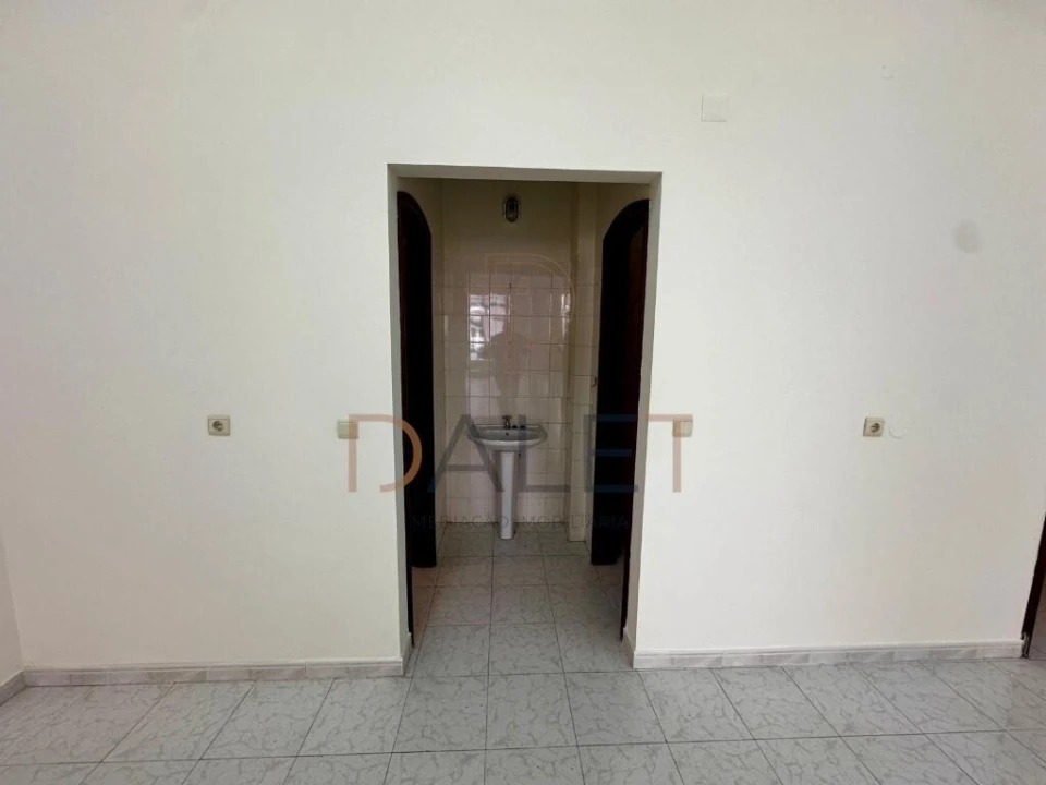 Loja para Venda em Cacém e São Marcos Foto 11