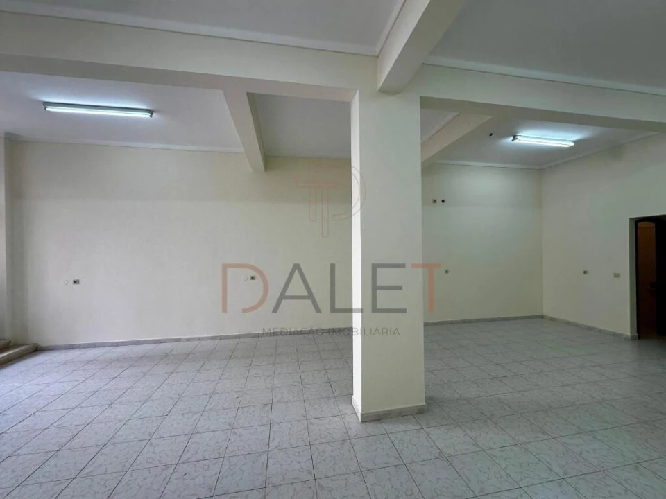 Loja para Venda em Cacém e São Marcos Foto 5