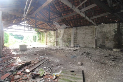 Armazém para Venda em Coronado (São Romão e São Mamede)