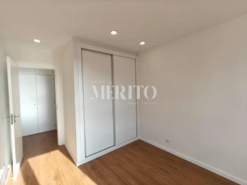 Apartamento T1 para Venda em Póvoa de Varzim, Beiriz e Argivai