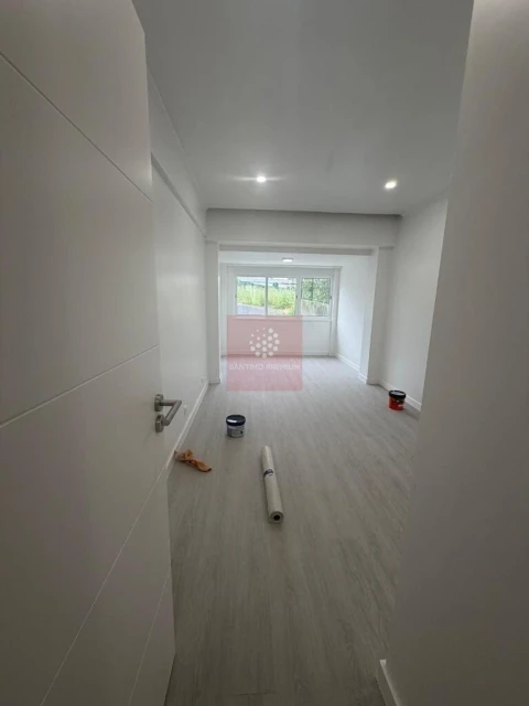 Apartamento T2 para Venda em Alfragide