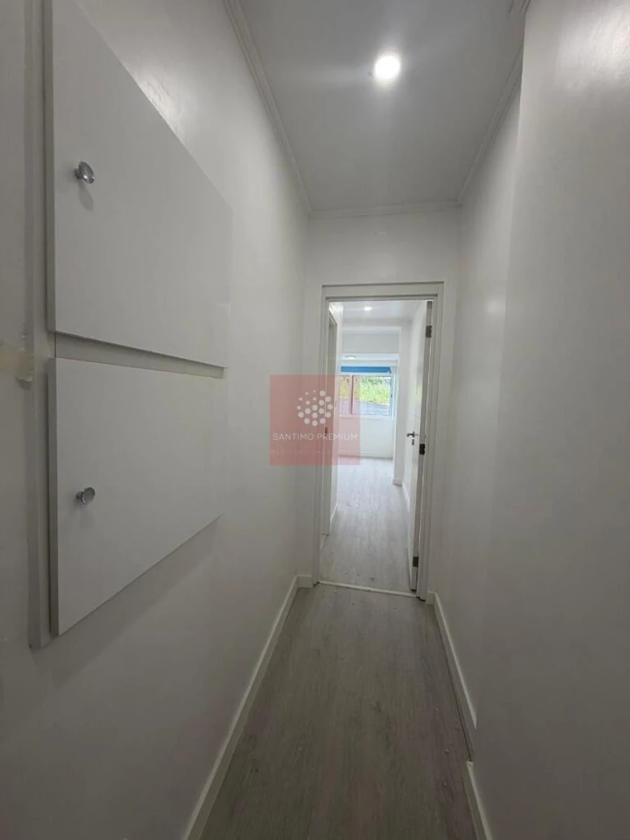 Apartamento T2 para Venda em Alfragide Foto 9