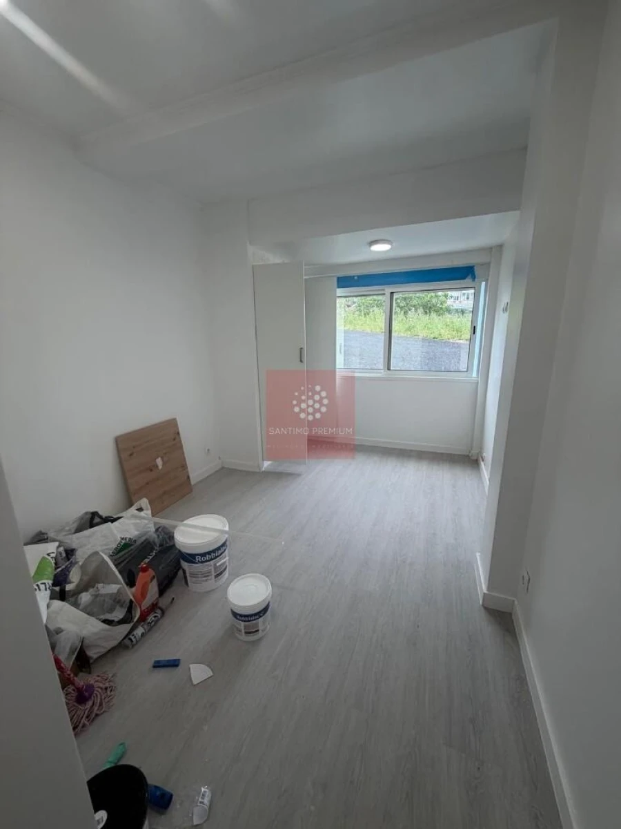 Apartamento T2 para Venda em Alfragide Foto 16