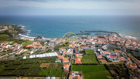 Moradia T3 para Venda em Vila Franca do Campo (São Miguel)