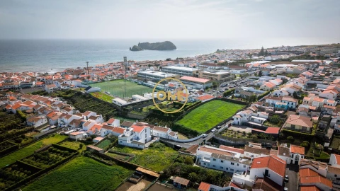 Moradia T3 para Venda em Vila Franca do Campo (São Miguel)