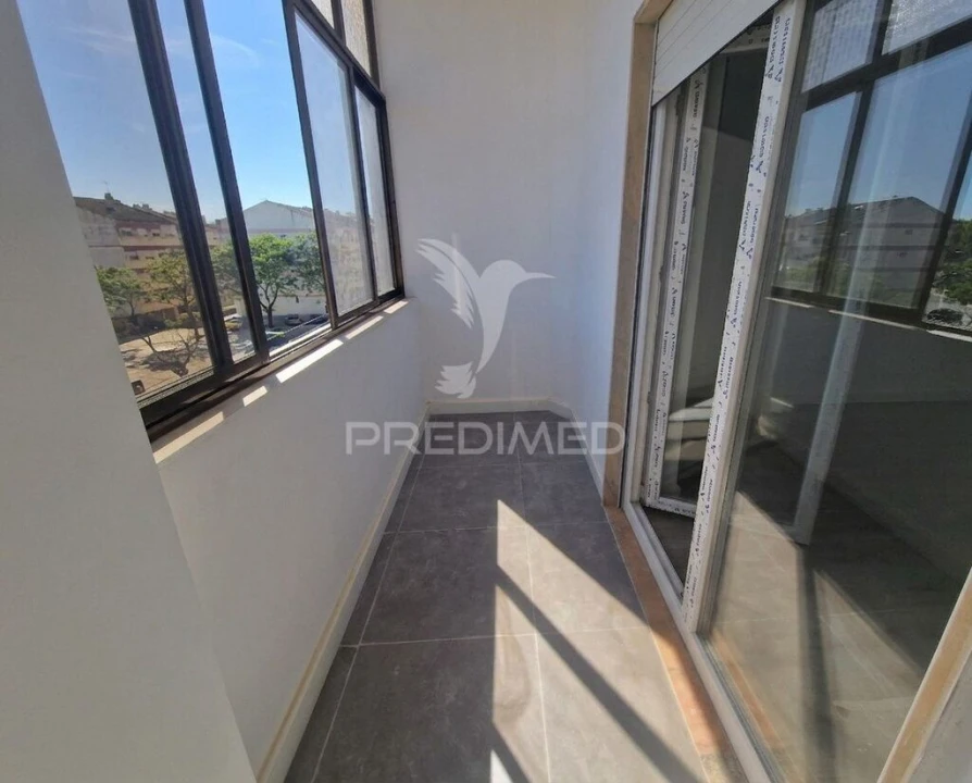 Apartamento T3 para Venda em Baixa da Banheira e Vale da Amoreira Foto 4