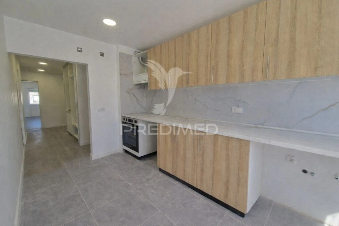 Apartamento T3 para Venda em Baixa da Banheira e Vale da Amoreira Foto 1