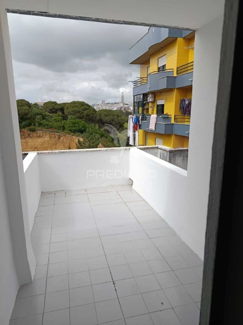 Apartamento T3 para Venda em Laranjeiro e Feijó
