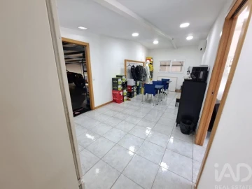 Armazém para Venda em Ponte da Barca, V.N. Muía, Paço Vedro Magalhães