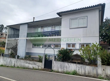 Moradia T4 para Venda em Pessegueiro do Vouga