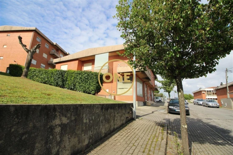 Loja para Venda em Esmeriz e Cabeçudos Foto 10