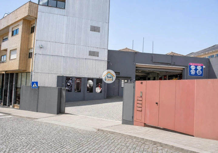 Armazém para Venda em Campanhã Foto 10